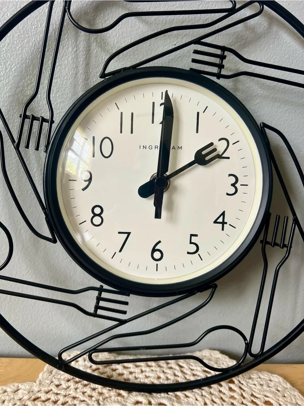 Ingraham Martha Cutlery Wall Clock Battery Operated Quartz Mech. Metal Design